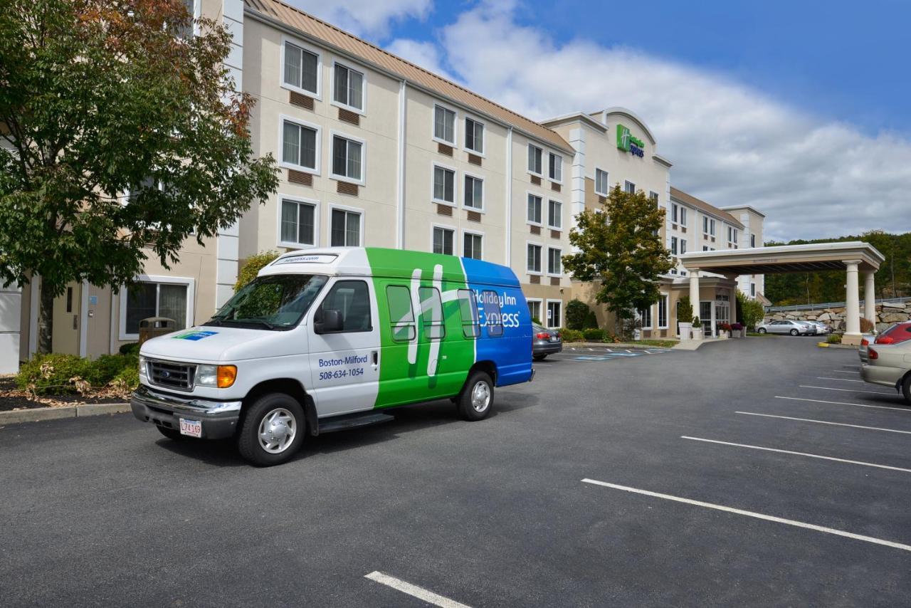 Holiday Inn Express Boston-Milford By Ihg Exterior foto