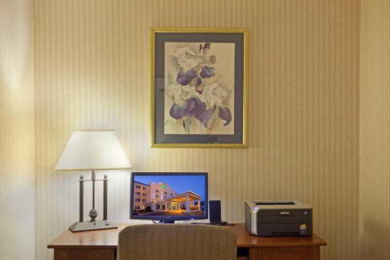 Holiday Inn Express Boston-Milford By Ihg Einrichtungen foto